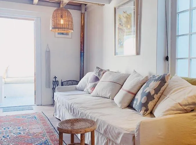 Cottage On Windsor